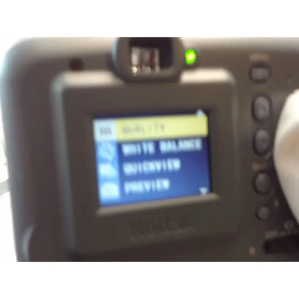 Kodak DC 3200 Digital Camera Mega Pixel - Gray - ***‎ Broken Battery Door ***